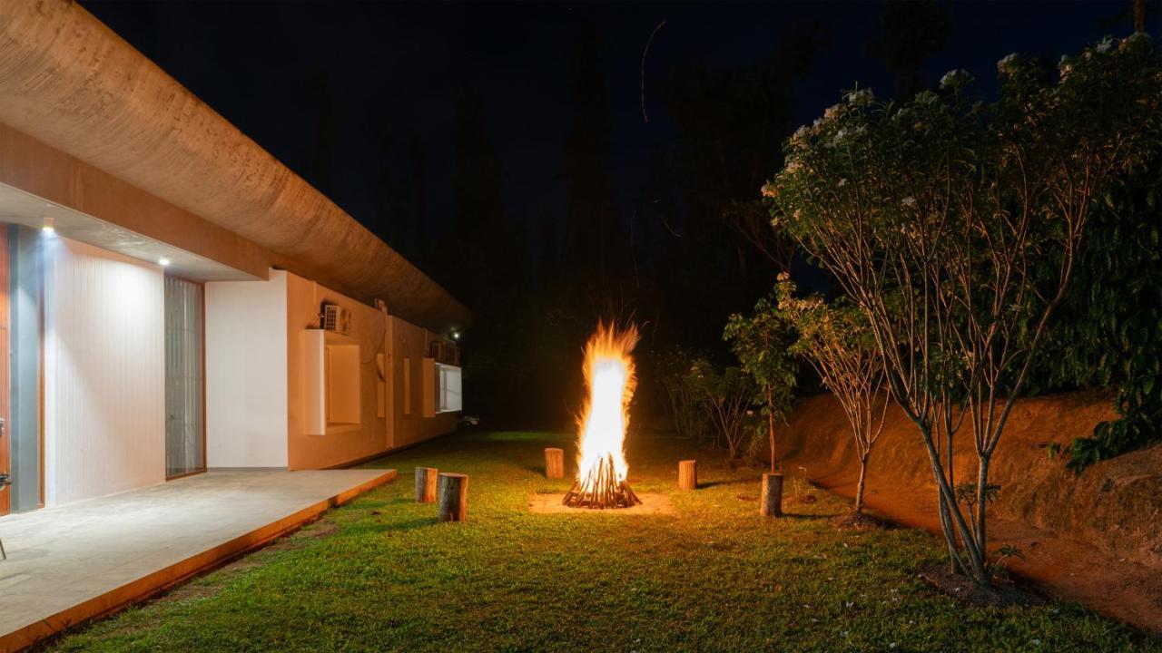 Saffronstays Cafella- A 3-Bdr Elliptical-Roof Villa In Chikmagalur Mudigere Kültér fotó